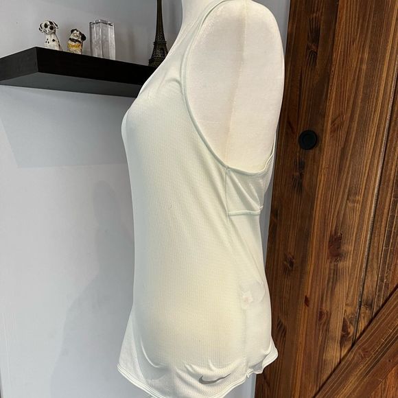 Nike Tank Top - Picture 5 of 7